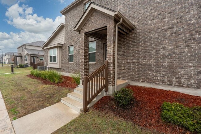 Building Photo - 17200 Leafroller Dr
