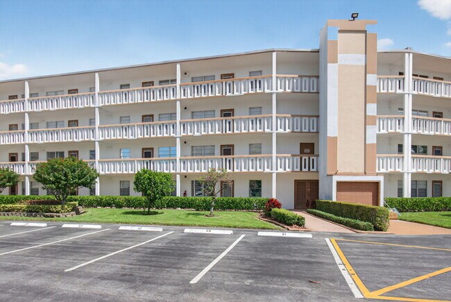 Foto del edificio - 2015 Cornwall Dr