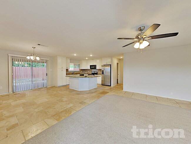 Building Photo - 4000 Sapphire Ln