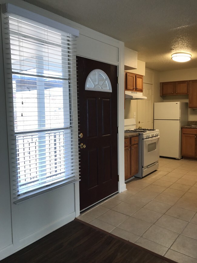 High Point Apartments Apartments in Memphis, TN