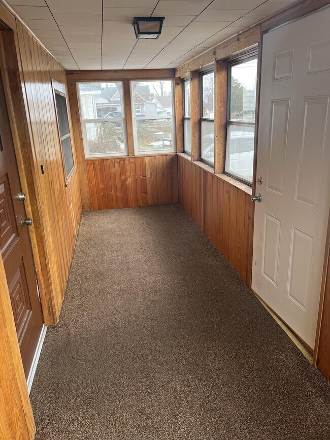 709 W Madison St, Herrin, IL 62948 House Rental in Herrin, IL