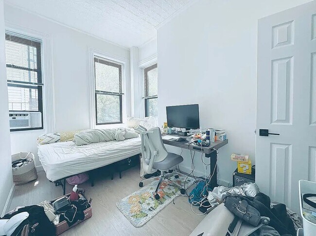 Foto del edificio - 202 St Nicholas Ave