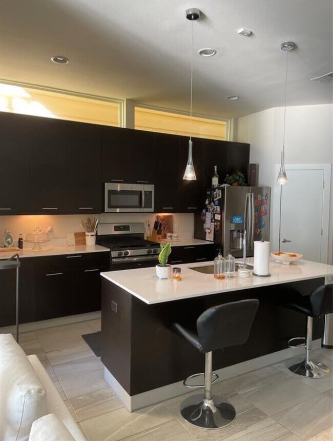 Foto del edificio - 5204 Hershe St