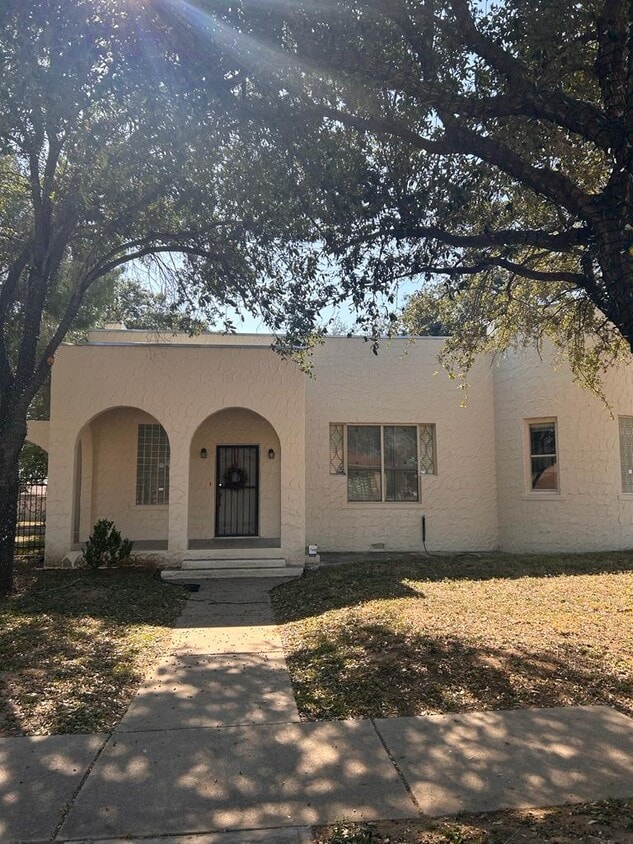 1501 Galveston St, Laredo, TX 78040 House Rental in Laredo, TX