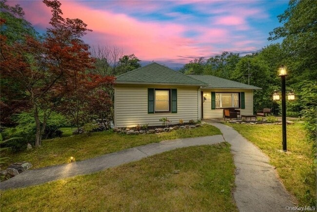 Foto del edificio - 450 Rye Hill Rd