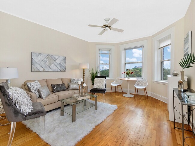 Foto del edificio - 125 Park Dr