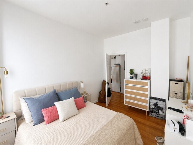 Foto del edificio - 483 Beacon St