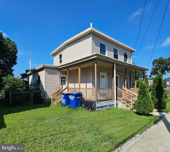 Primary Photo - 1020 Church St