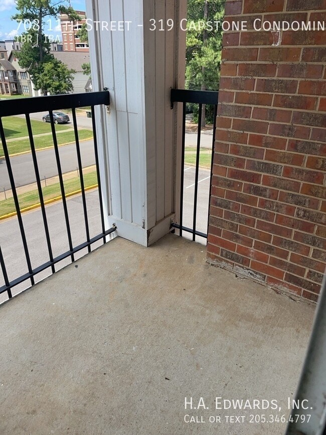 Foto del edificio - 708 11th St