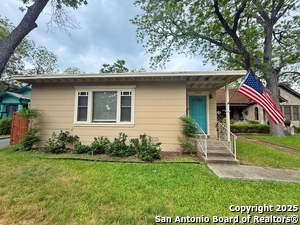 Foto principal - 460 Comal Ave