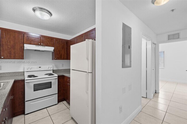 Foto del edificio - 2429 W 78th St