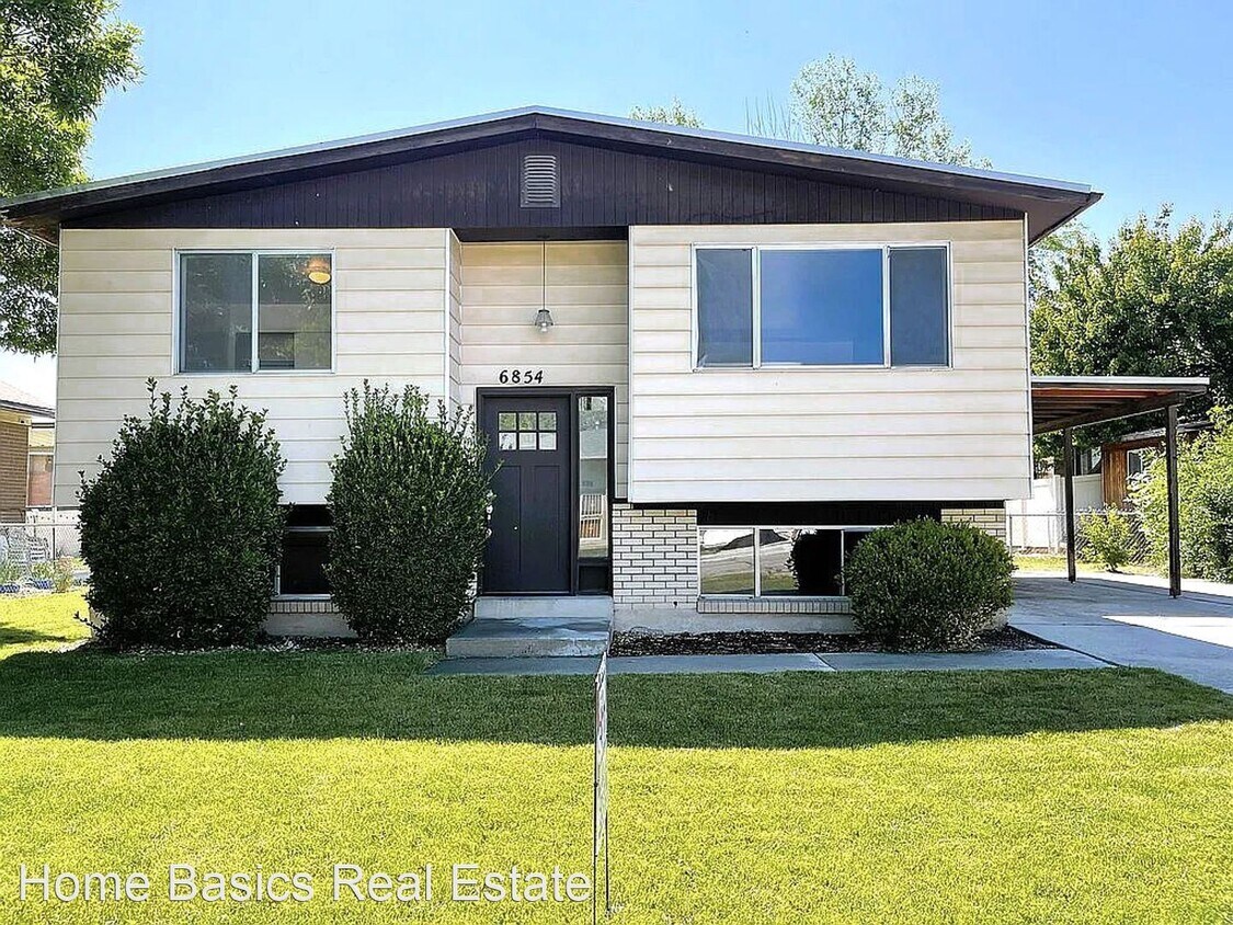 Primary Photo - 3 br, 2 bath House - 6854 S Rhonda Ave
