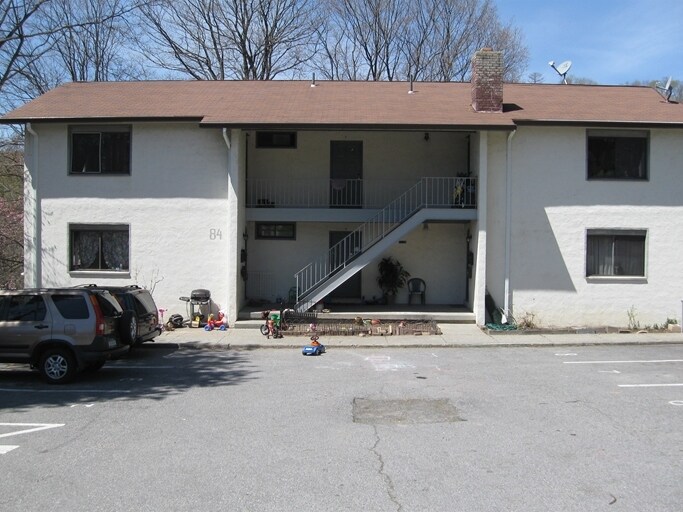 84 Carpenter Ave, Mount Kisco, NY 10549 Apartments in Mount Kisco, NY