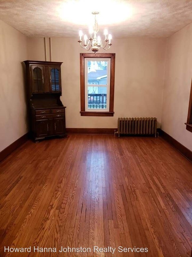Building Photo - 3 br, 1.5 bath House - 1614 Crawford Ave