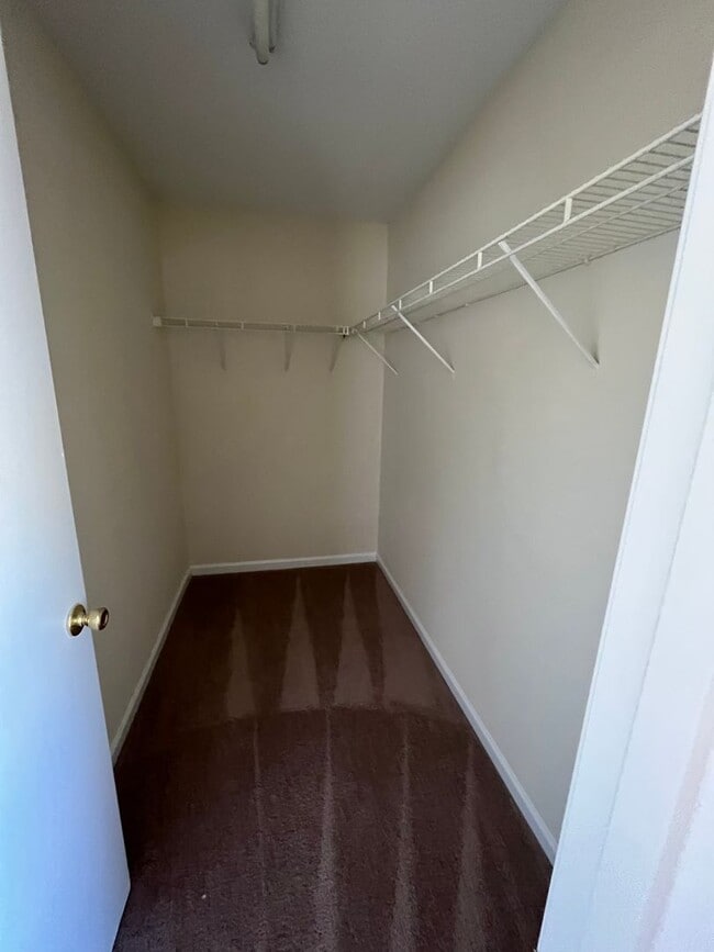 Foto del edificio - Nice two story 3 BR house with one car garage off Mineral Springs Road, Durham NC. Close to Highw...