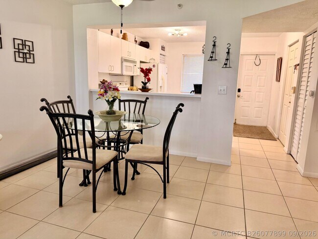 Foto del edificio - 9511 Weldon Cir