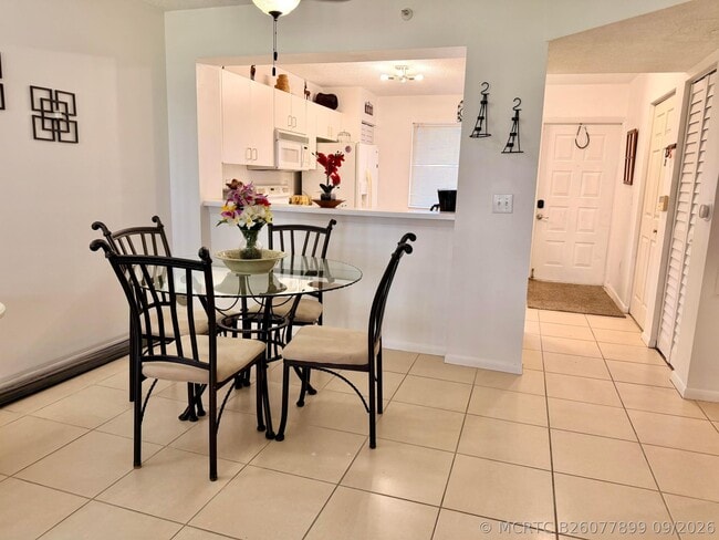 Building Photo - 9511 Weldon Cir