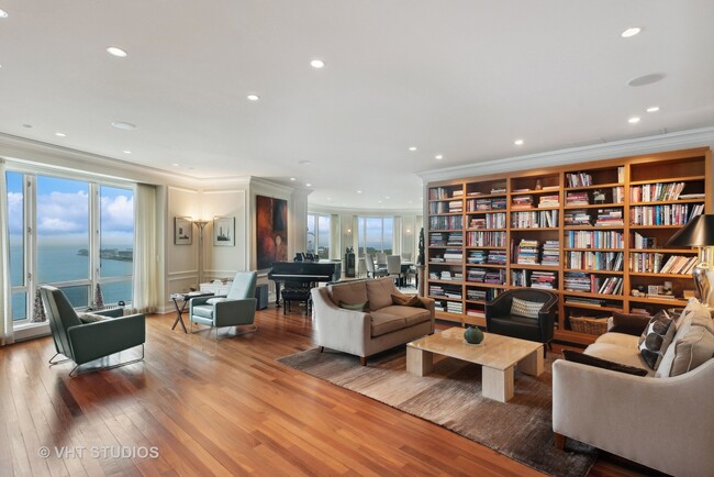 Foto del edificio - 840 N Lake Shore Dr