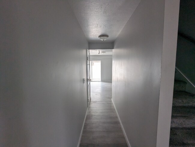 Foto del edificio - 3182 S 945 E