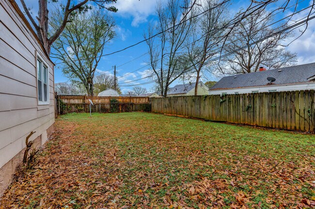 Building Photo - 3903 Telstar Cir SW