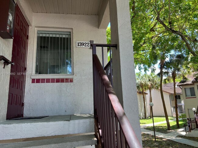 Foto del edificio - 13922 SW 91st Terrace