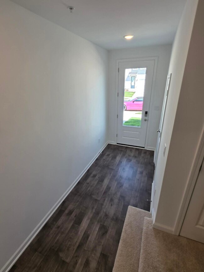 Foto del edificio - 222 Clement Lp