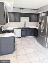 Building Photo - 46582 Broadspear Terrace