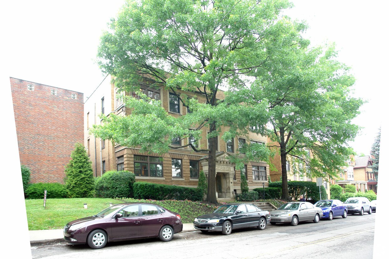 Building Photo - 724 S Negley Ave