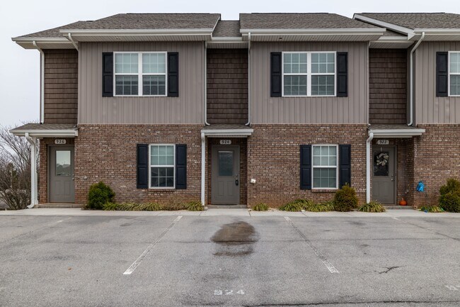 Foto del edificio - 924 Warrior Hill Dr