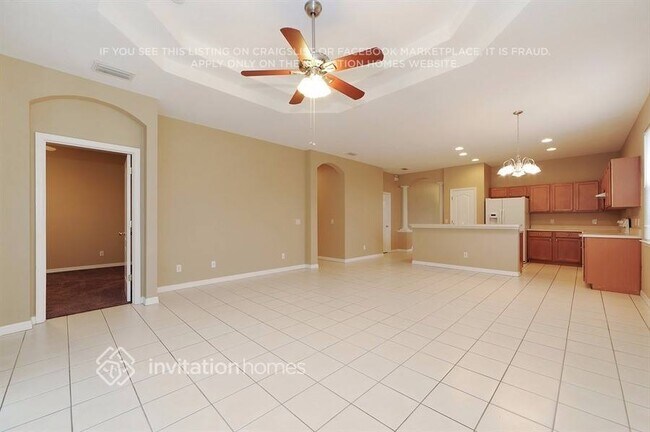 Foto del edificio - 5015 Lakehurst Ct