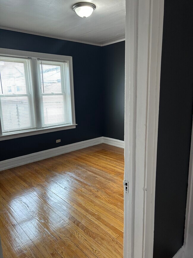Foto del edificio - 2501 E 84th St