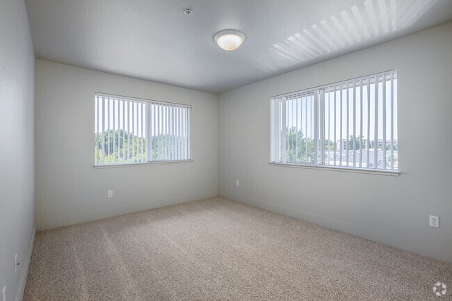 2BR, 2BA - 1084SF - Second Bedroom - Octave