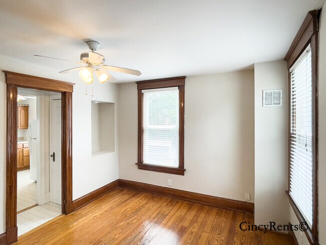 Foto del edificio - 2836 Linwood Ave