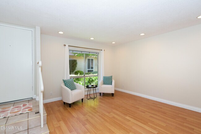 Foto del edificio - 27448 Country Glen Rd