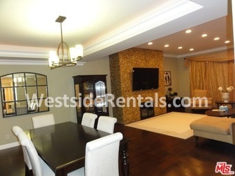 Foto del edificio - 1880 VETERAN Ave