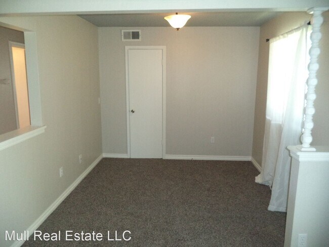 Building Photo - 2 br, 1.5 bath House - 622 Sunset Drive