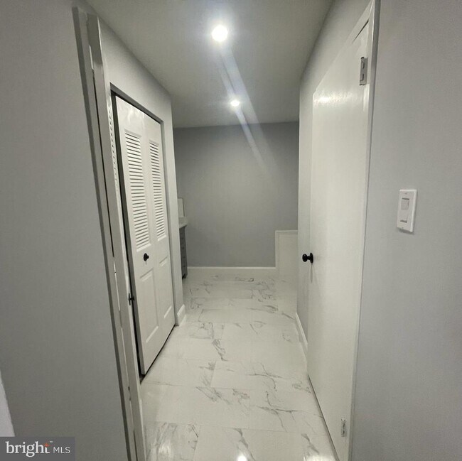 Foto del edificio - 5100 Convent Ln