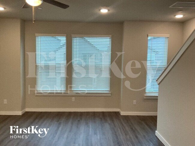 Foto del edificio - 18436 Idyllic Aly