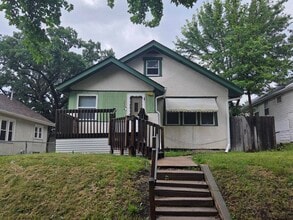 Building Photo - 3554 N Girard Ave