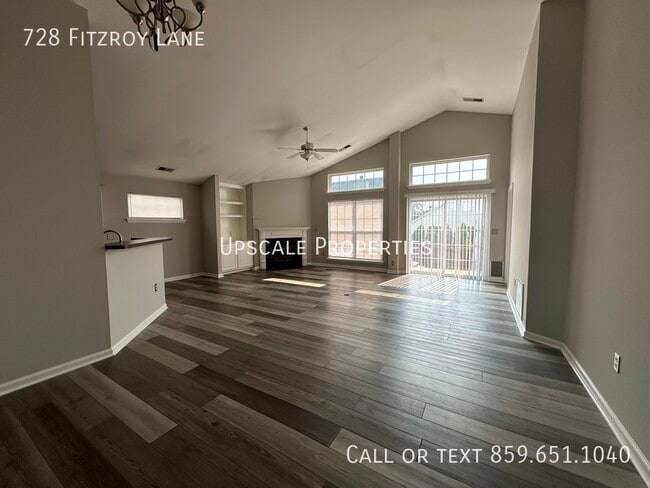 Building Photo - 728 Fitzroy Ln