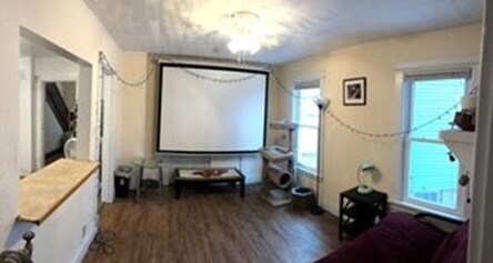 Foto del edificio - 117 N Bedford St
