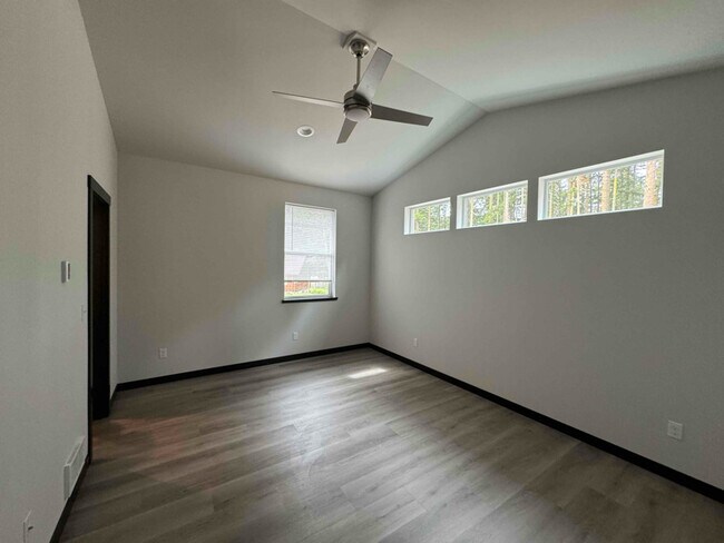 Foto del edificio - 497 W Ocean View Dr