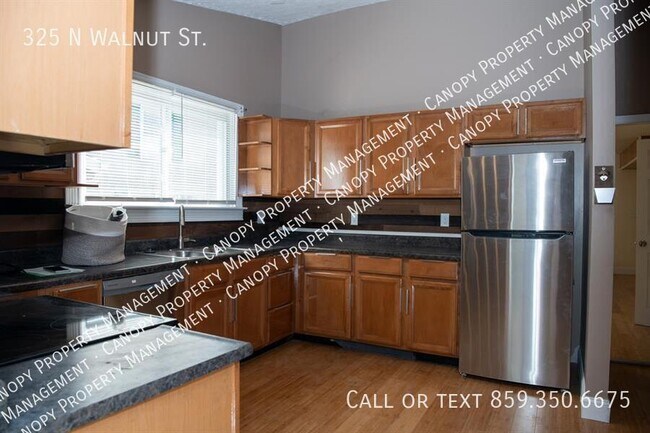 Foto del edificio - 325 N Walnut St