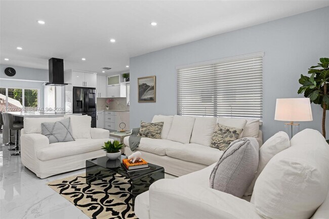 Foto del edificio - 26 NE 88th St
