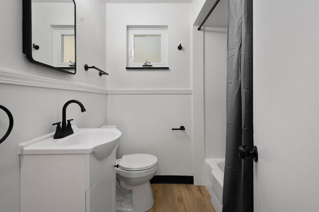 Foto del edificio - MOVE IN SPECIAL! SCORE HALF OFF 1ST MONTH'...