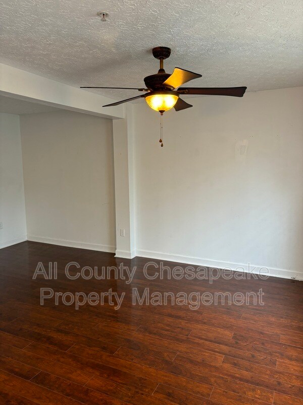 Building Photo - 205 High Meadow Terrace