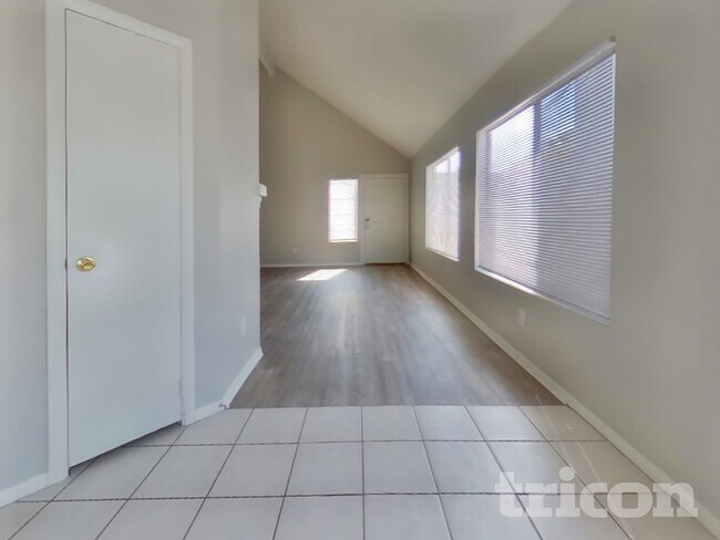 Foto del edificio - 20840 N 21st Ave