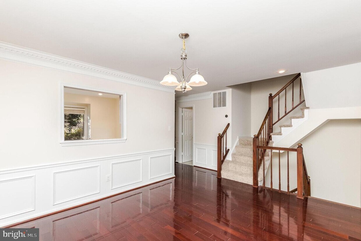 Primary Photo - 12527 N Lake Ct