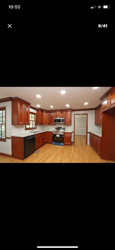 Building Photo - 1251 Shiloh Trail E Northwest