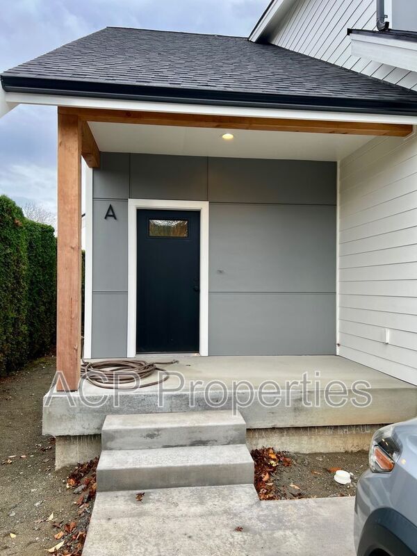 Building Photo - 110 Baker St